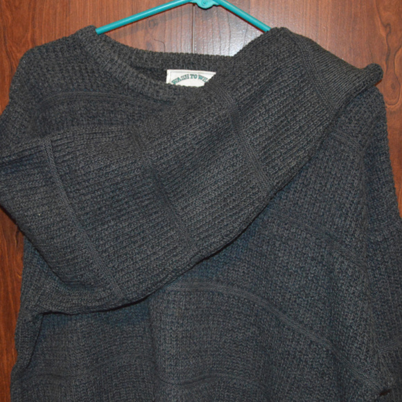 Wash to Wear Size L Grey Knit Sweater - Picture 2 of 5